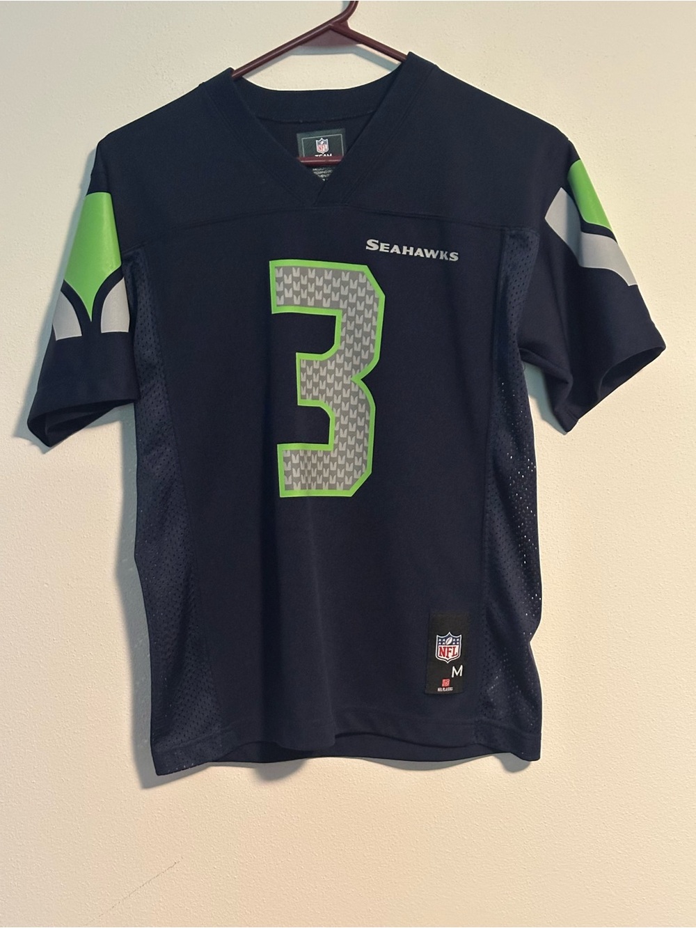 Seattle Seahawks Russell Wilson #3 NFL Jersey Youth Medium 10/12 Navy